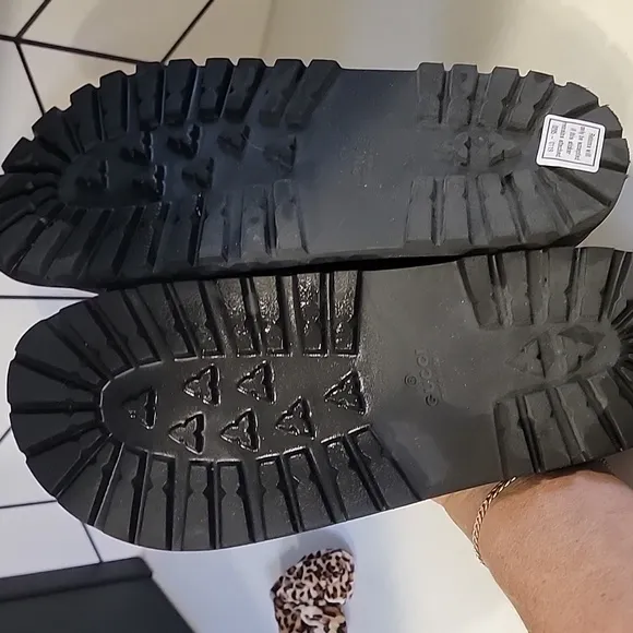Sz8 Gucci SHERRY LINE SLIDES