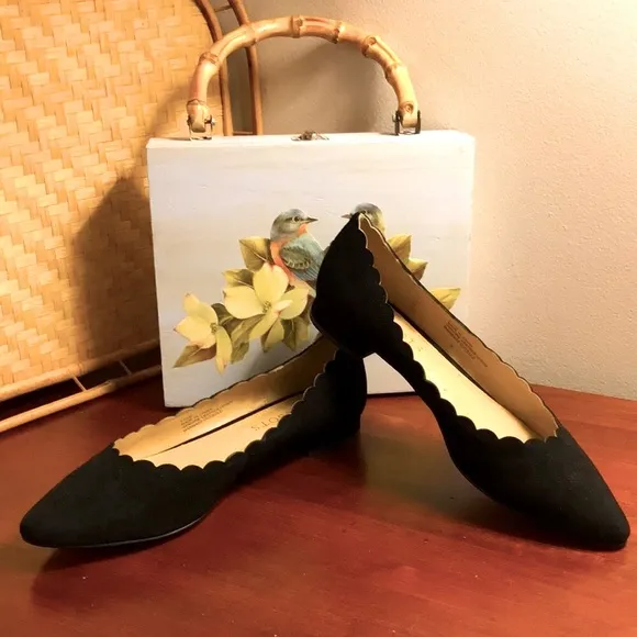 🍁TALBOTS Edison Scallop Genuine Suede Flats
