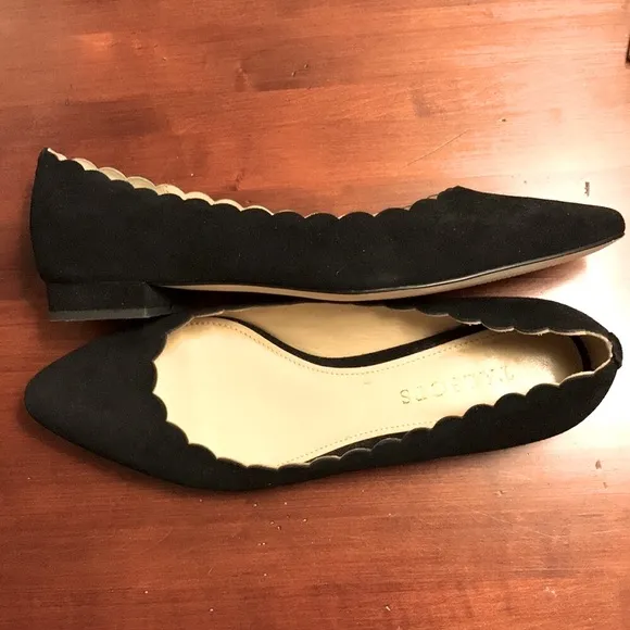 🍁TALBOTS Edison Scallop Genuine Suede Flats