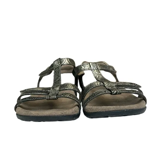 Taos Trophy Leather Sandals Floral in Pewter 6