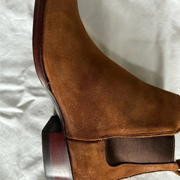 Tecovas, ‘The Chance’ suede boots. 9M