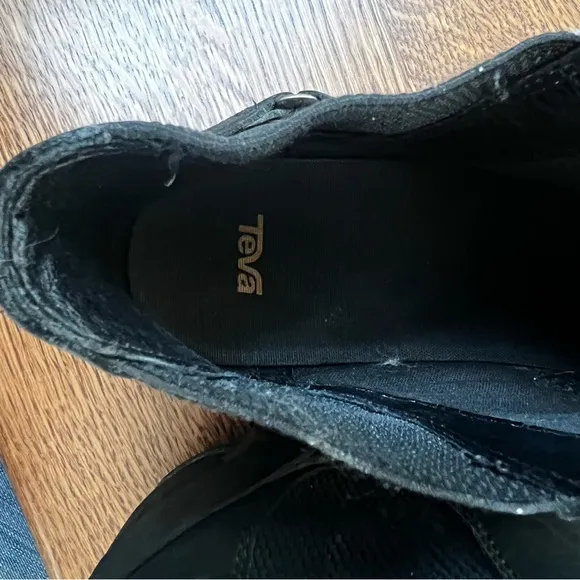 TEVA Ellery Chelsea Ankle Boot Pull On Waterproof Suede Leather Black Sz 8.5