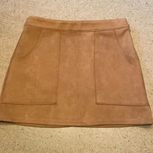 The Impeccable Pig Small Tan Skirt