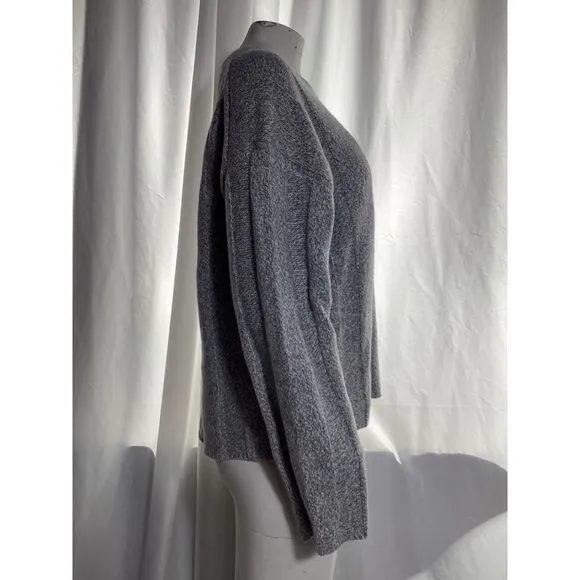 Theory Knitted Crewneck Sweater in Grey Wool