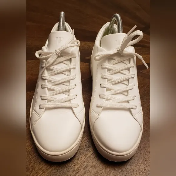 Thousand Fell Women’s White Lace-Up Sneakers Size 9.5 Sustainable Bio-Leather