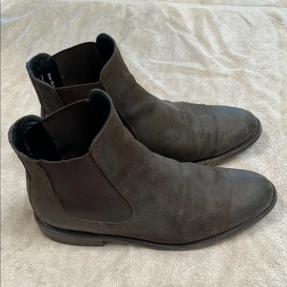 Thursday Cavalier Chelsea Boots