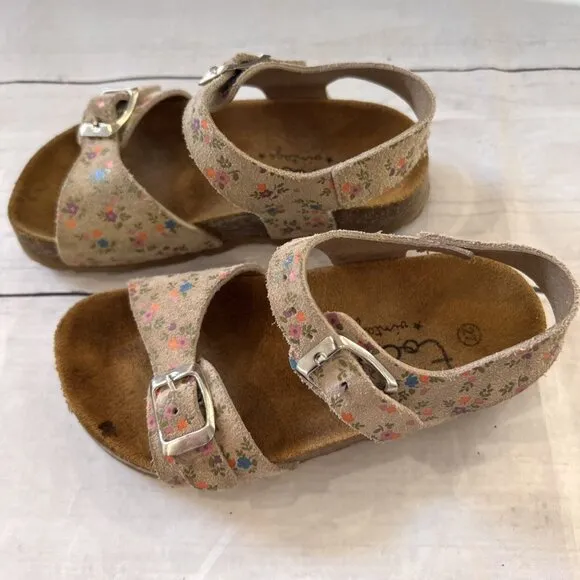 Tocoto Vintage Floral Leather Sandals