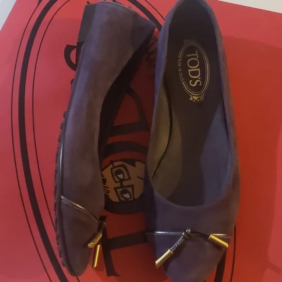 TOD'S  PURPLE SUEDE FLATS