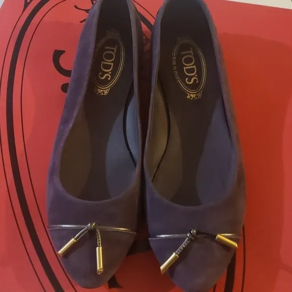 TOD'S  PURPLE SUEDE FLATS