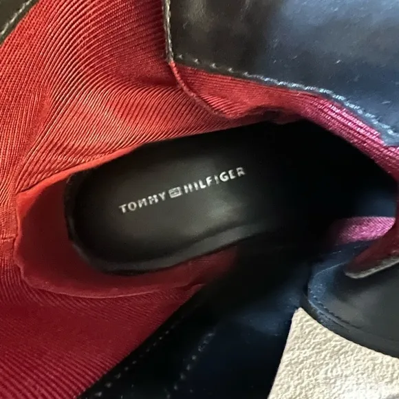 Tommy Hilfiger boots lavo2 leather side zip size 7.5 new without tag