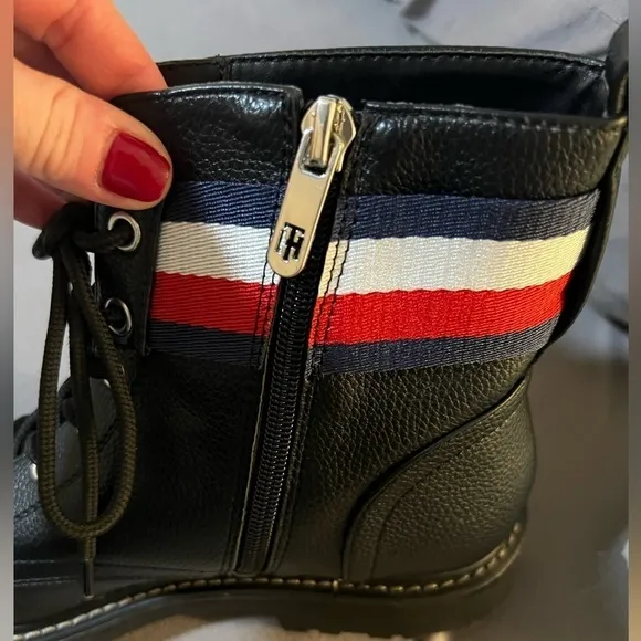 Tommy Hilfiger boots lavo2 leather side zip size 7.5 new without tag
