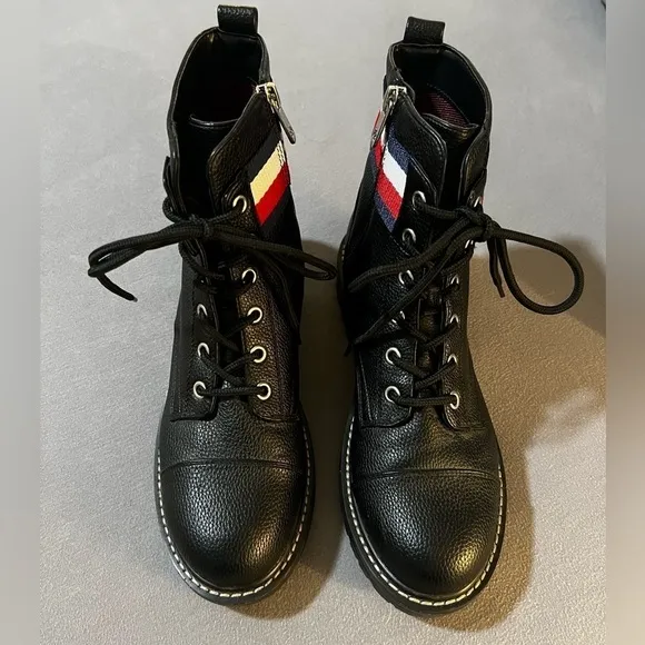 Tommy Hilfiger boots lavo2 leather side zip size 7.5 new without tag