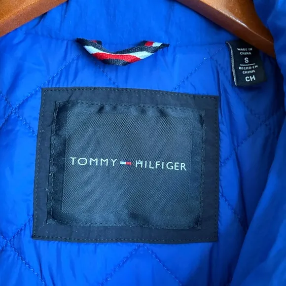 TOMMY HILFIGER Color Blocked Sherpa Coat | Cream • Navy• Red | Size Small