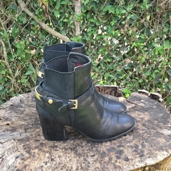 Tommy Hilfiger Genuine Leather Ankle Booties/Black Platform Heel 90s