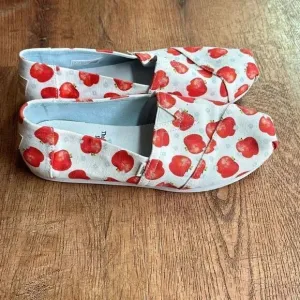 Toms Alpargata Once Upon a Farm White Apple Print Canvas Loafers Women’s 7