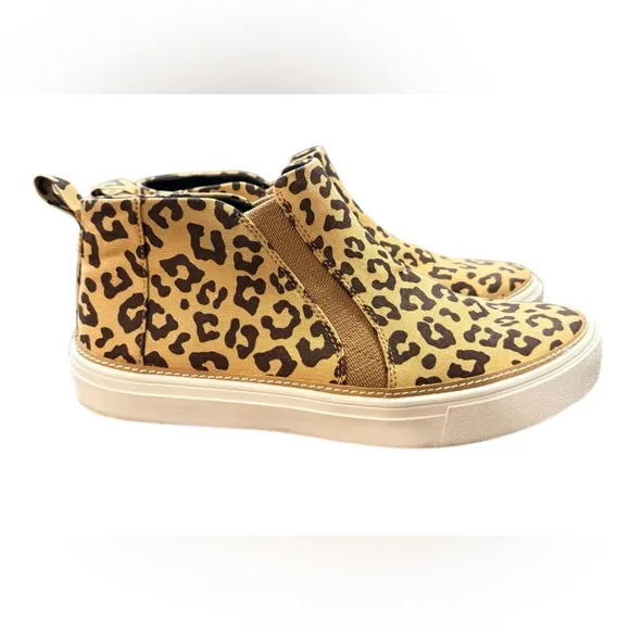 Tom’s Bryce Leopard Print Slip-on Sneakers Women’s Size 9