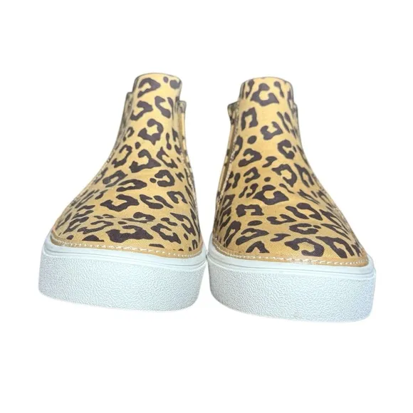 Tom’s Bryce Leopard Print Slip-on Sneakers Women’s Size 9