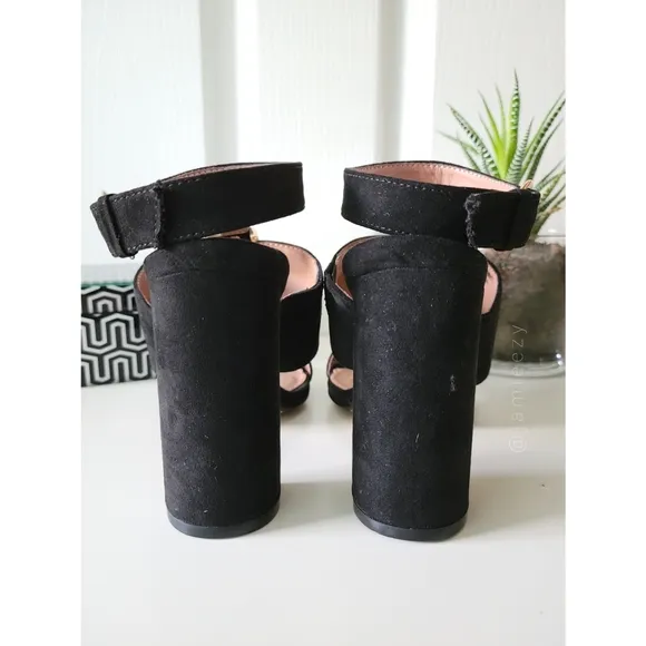 Topshop | NWT &quot;Maude&quot; Block Heel Sandals