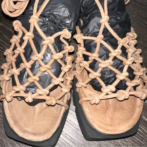 TOPSHOP Suede Sandals