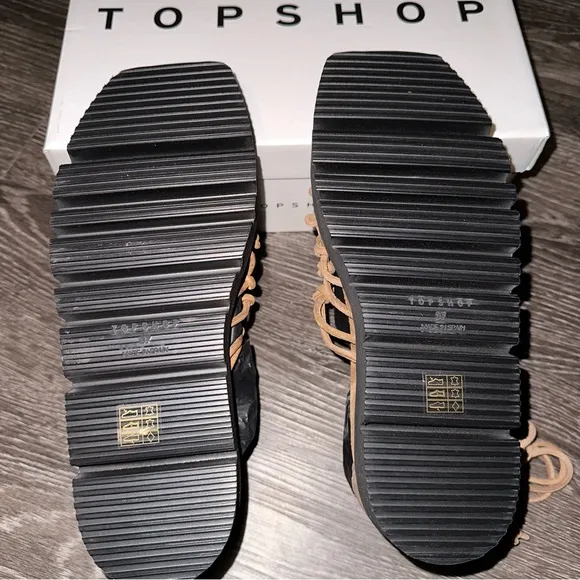 TOPSHOP Suede Sandals