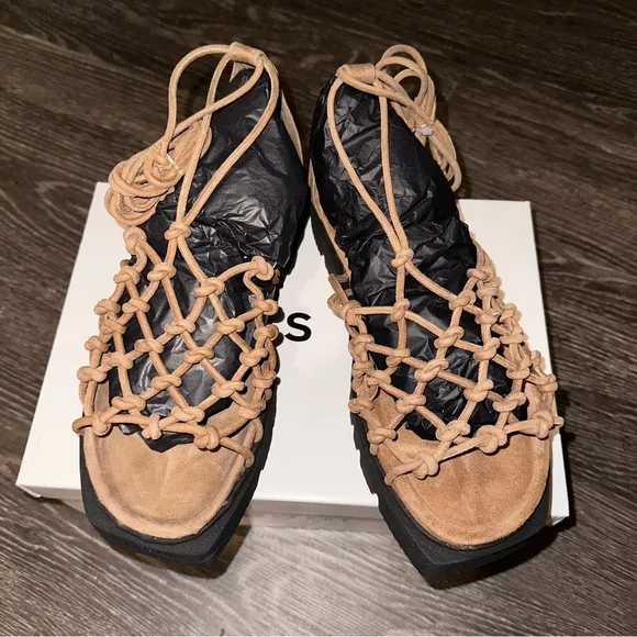 TOPSHOP Suede Sandals
