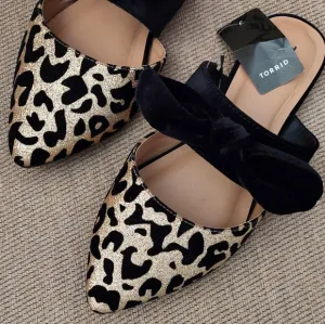 TORRID BLACK GOLD GLITTER LEOPARD PRINT SLIDES