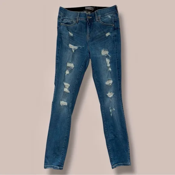 TORRID NWOT Premium Bombshell High-Rise Destructed Winchester Eco Wash Jeans 10