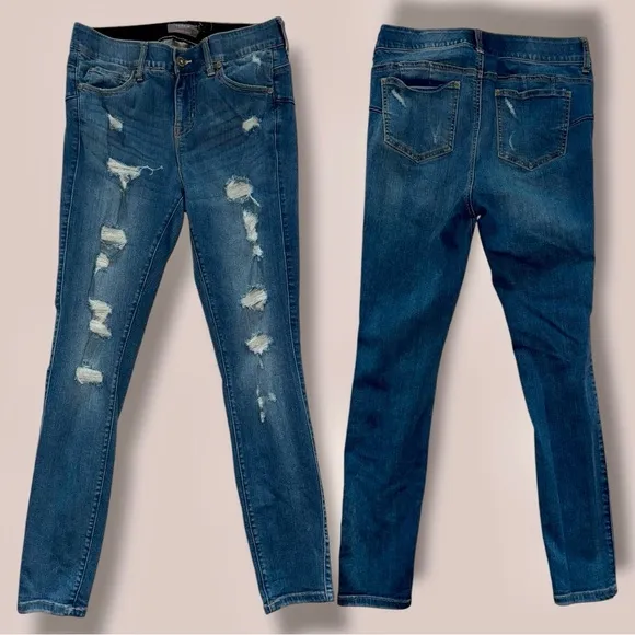 TORRID NWOT Premium Bombshell High-Rise Destructed Winchester Eco Wash Jeans 10