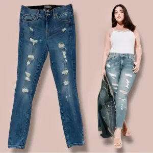 TORRID NWOT Premium Bombshell High-Rise Destructed Winchester Eco Wash Jeans 10