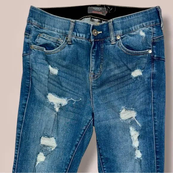 TORRID NWOT Premium Bombshell High-Rise Destructed Winchester Eco Wash Jeans 10