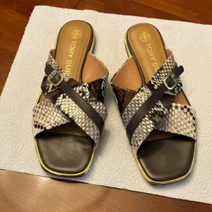 TORY BURCH DELANEY ANIMAL PRINT SANDALS. SIZE 7.5. WORN TWICE. NICE SHOE!  EUC