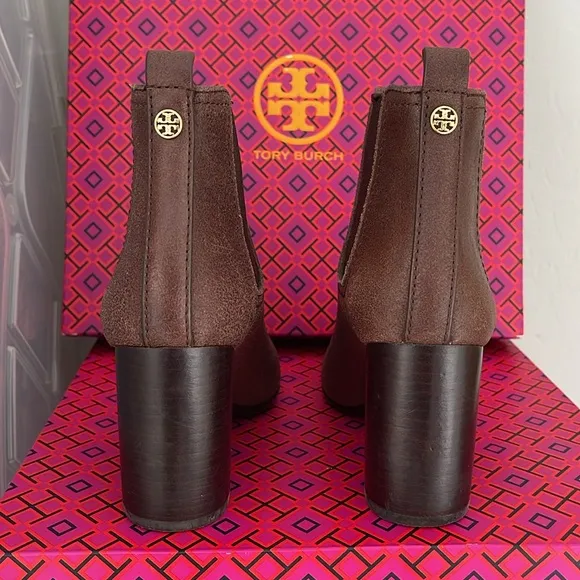 TORY BURCH Margaux Distressed Leather Ankle Boots Brown  Elastic panels SZ 5.5