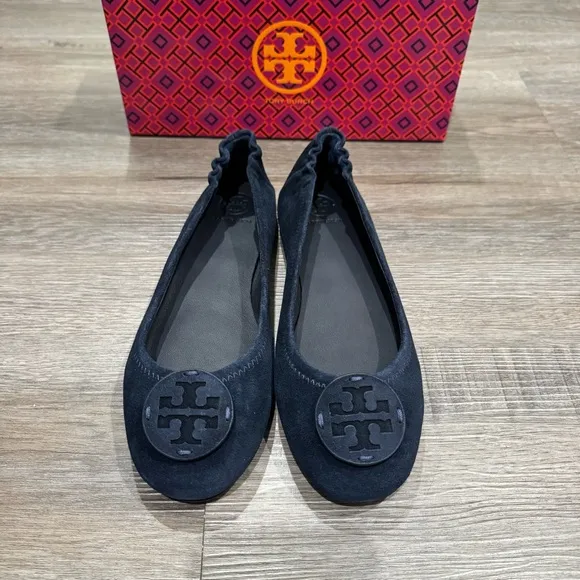 Tory Burch Minnie Travel Ballet Leather Logo Suede Round Flats in Perfect Navy