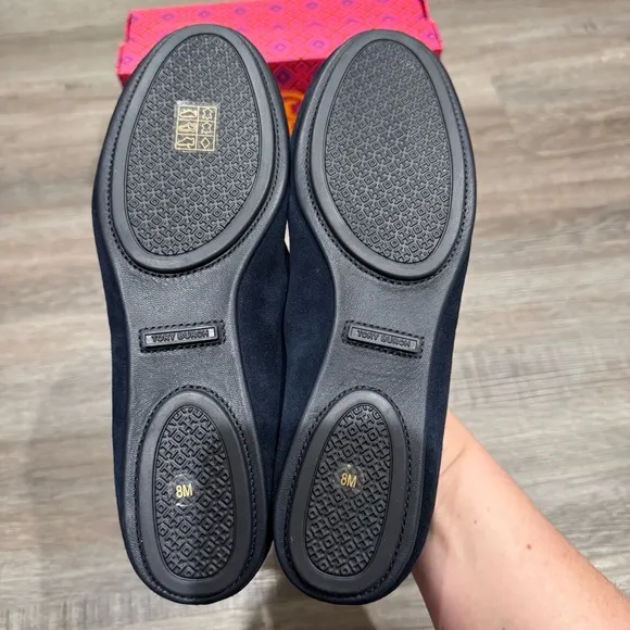 Tory Burch Minnie Travel Ballet Leather Logo Suede Round Flats in Perfect Navy