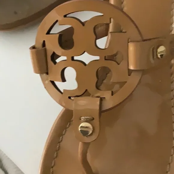 Tory Burch Patent leather tan Miller Sandals