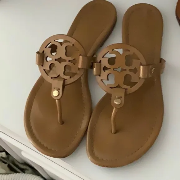 Tory Burch Patent leather tan Miller Sandals