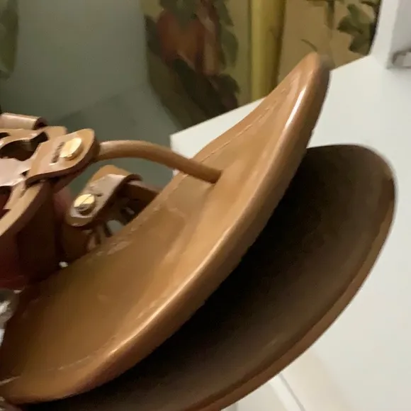 Tory Burch Patent leather tan Miller Sandals