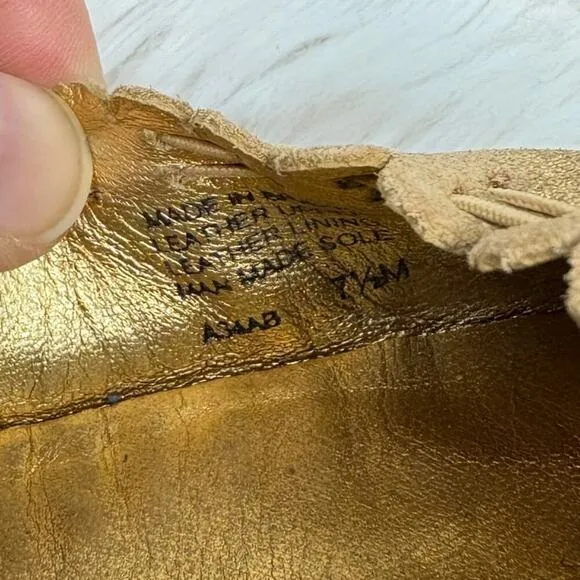 Tory Burch Romy Scallop Metallic Gold Suede Logo Bow Suede Ballet Flats Size 7.5