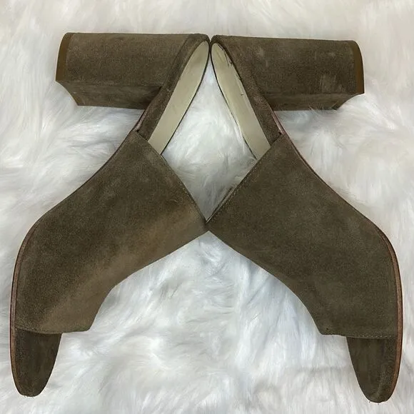 Trademark Suade Slides size 9