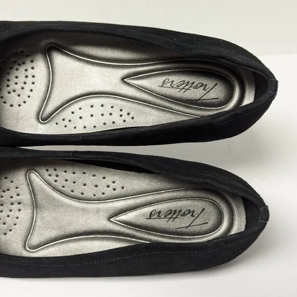 Trotters Sizzle Signature Flats, Black, Women's 9 Extra Wide