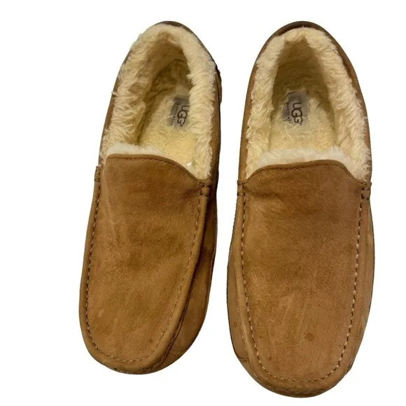 UGG Ascot Chestnut Suede Moccasin Slipper Loafers Sz 11