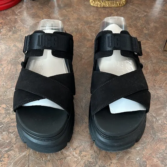 UGG Ashton Slides