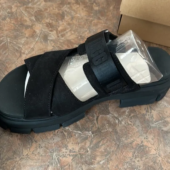 UGG Ashton Slides