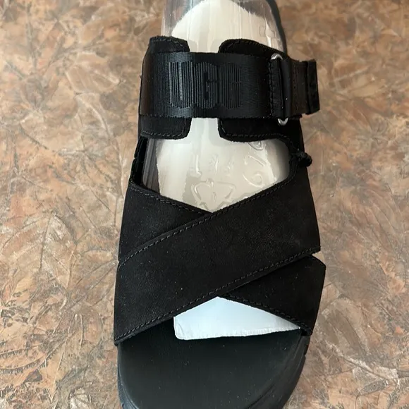 UGG Ashton Slides