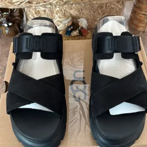 UGG Ashton Slides