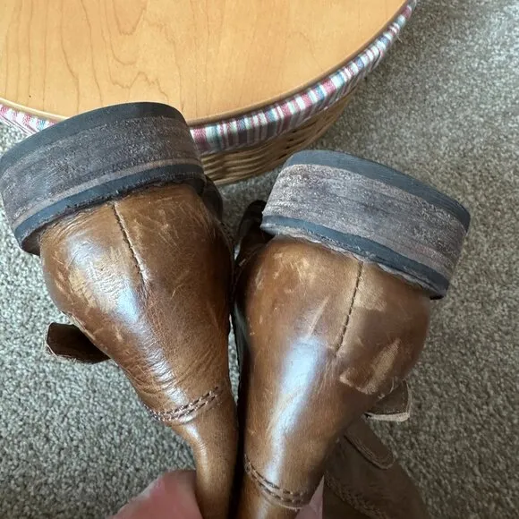 UGG Australia Brown Leather Boots w/Side Zipper Close Size 6 (S/N 1001888)