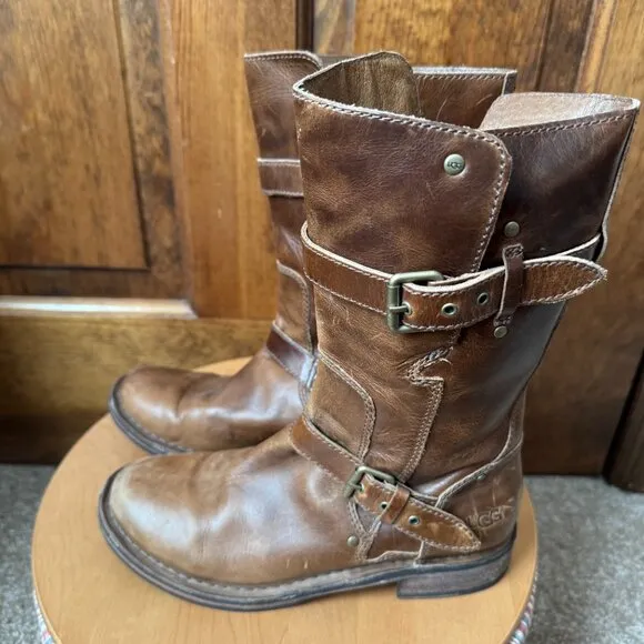 UGG Australia Brown Leather Boots w/Side Zipper Close Size 6 (S/N 1001888)