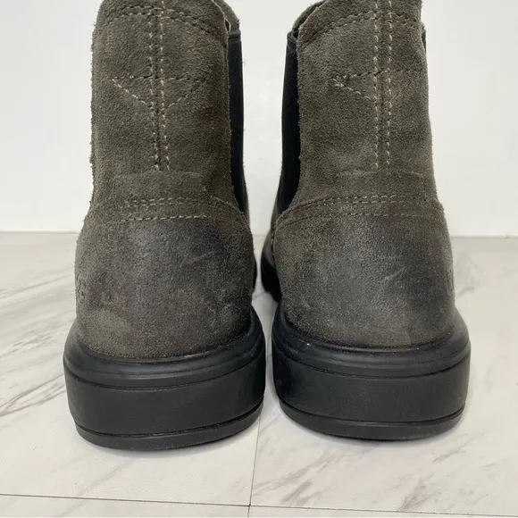 UGG Biltmore Chelsea Gray Green Suede Boot 7 Men’s