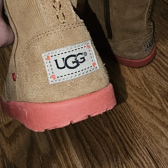 Ugg corduroy heart tan size 5 boots