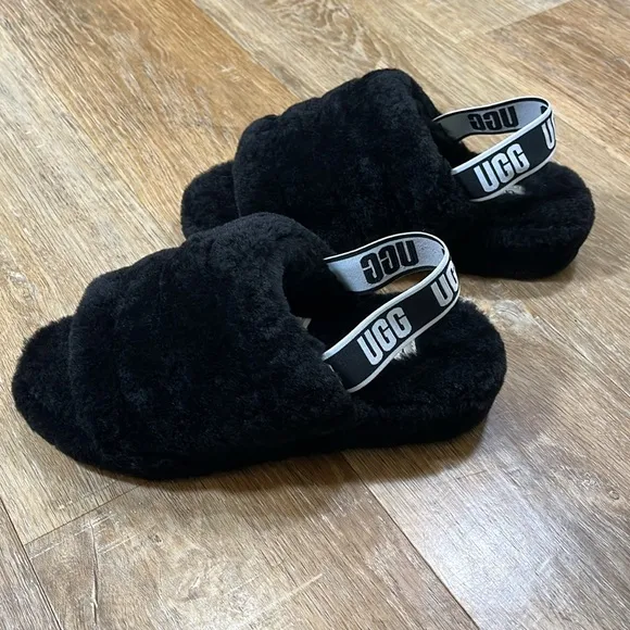 UGG Fluff Yeah Black Slippers Women's 10 Slides New Without Box Ankle Strap Logo